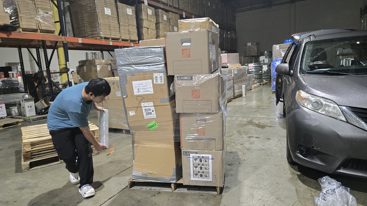 Ship2China协助留学生陈先生从美国洛杉矶海运出口搬家寄私人行李到中国北京,海运回国价格美金$1200元,费用包含海运费用、报关及清关文件费用、拆柜吊柜、仓儲、保税、搬运、港口托运等费用。 Ship2China协助留学生陈先生从美国洛杉矶海运出口搬家寄私人行李到中国北京,海运回国价格美金$1200元,费用包含海运费用、报关及清关文件费用、拆柜吊柜、仓儲、保税、搬运、港口托运等费用。